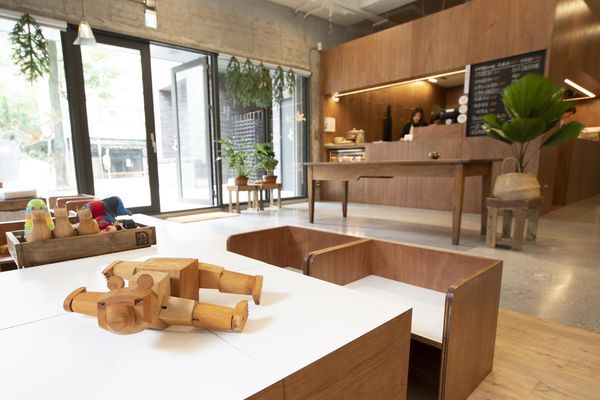 GOOD NEIGHBORS’ - 17