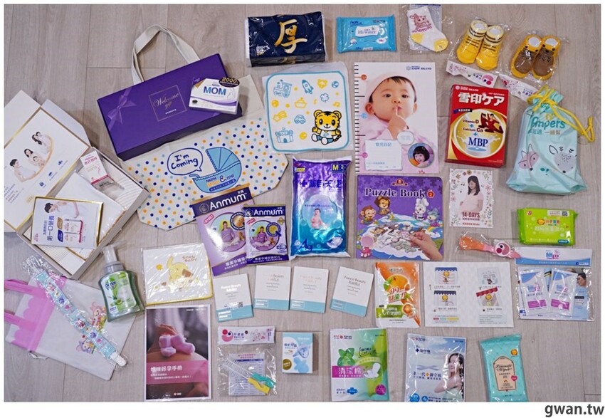 比必勝客更有梗！台中火鍋店居然推出冰塊火鍋，你阿爸在後面有點火ＸＤ