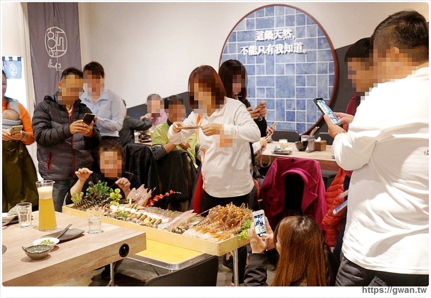 快約豬朋友來吃鍋，台中超狂點火鍋送龍蝦，屬『豬』的再加碼一盤嫩豚豬！！