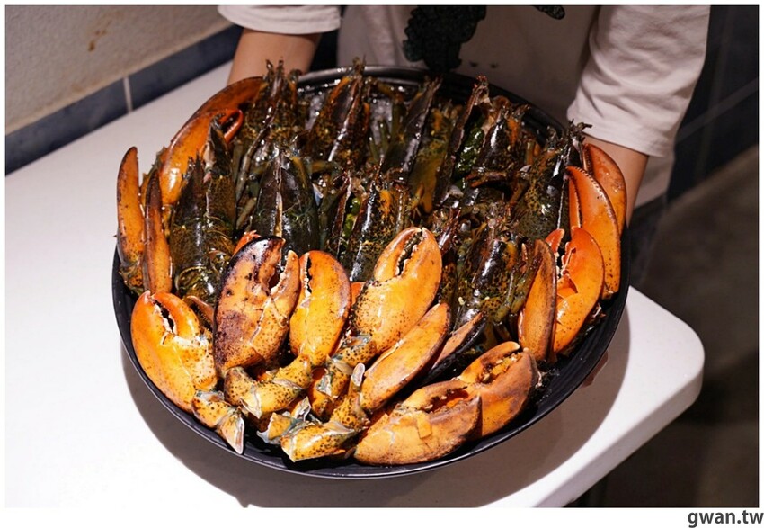 全新屠龍mini啟動！活龍蝦不夠看，居然還有台中最新伴手禮！