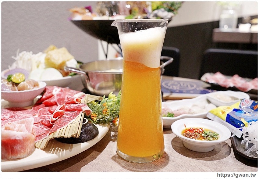 快約豬朋友來吃鍋，台中超狂點火鍋送龍蝦，屬『豬』的再加碼一盤嫩豚豬！！