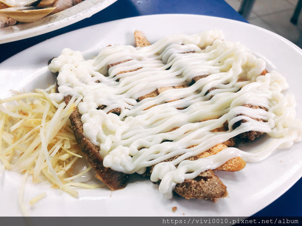 圓圓家愛吃貨-《宜蘭蘇澳》平價鮮魚湯好好喝，一大碗只要NT$70元~新鮮現撈真美味