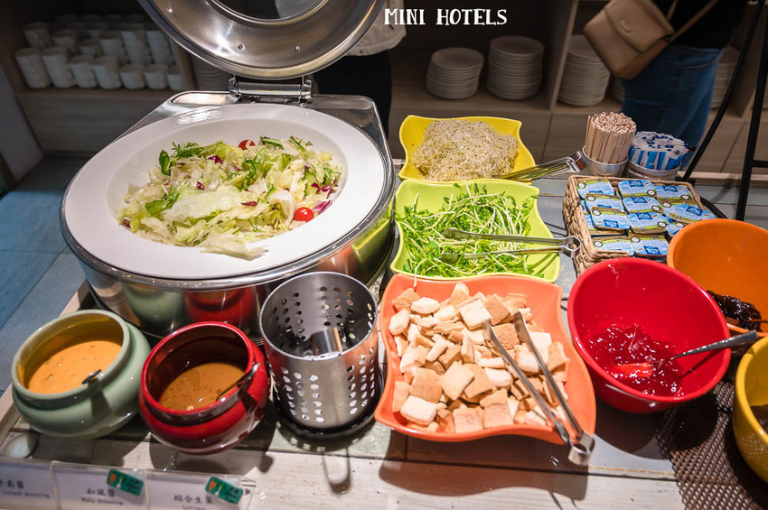 ｜台中住宿｜MINI HOTELS台中火車站館，鄰近大魯閣新時代購物中心、台中火車站 - Hallo！Im 婷兒