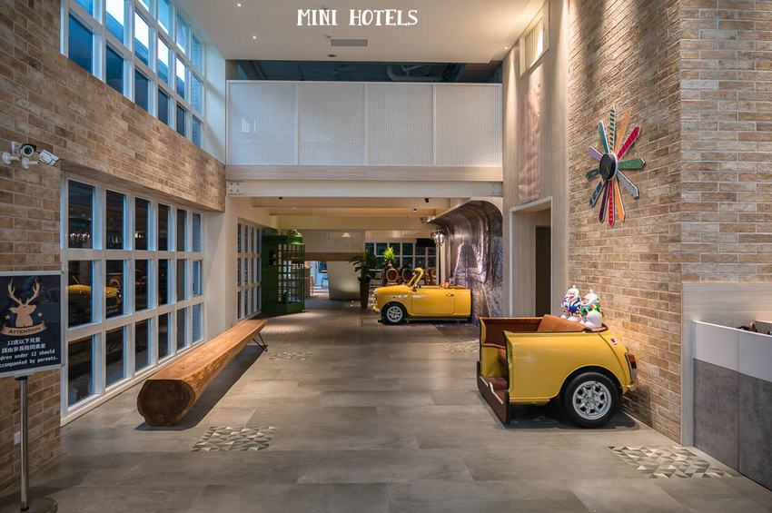 ｜台中住宿｜MINI HOTELS台中火車站館，鄰近大魯閣新時代購物中心、台中火車站 - Hallo！Im 婷兒