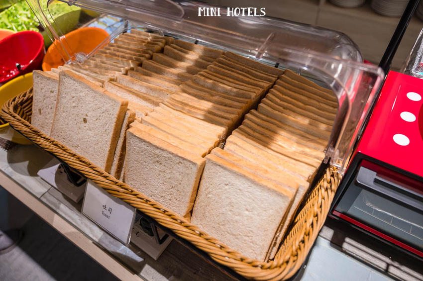 ｜台中住宿｜MINI HOTELS台中火車站館，鄰近大魯閣新時代購物中心、台中火車站 - Hallo！Im 婷兒