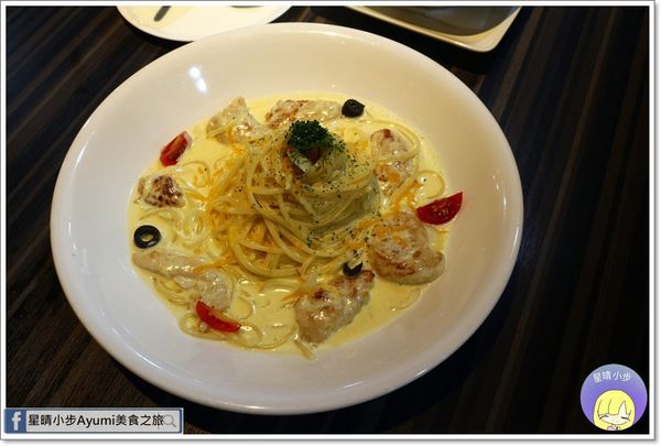 洋城義大利麵餐廳：[食記]►台南永康區◄洋城義大利餐廳－中正家樂福店/情侶約會餐廳/乳酪蛋黃雞胸義大利麵/焗烤地中海海鮮燉飯