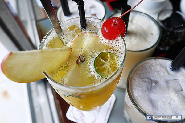 基隆廟口美食【大嘴巴茶坊】基隆火鍋。基隆美式料理。基隆飛鏢旗艦店。不限時提供WIFI聊天泡茶好去處