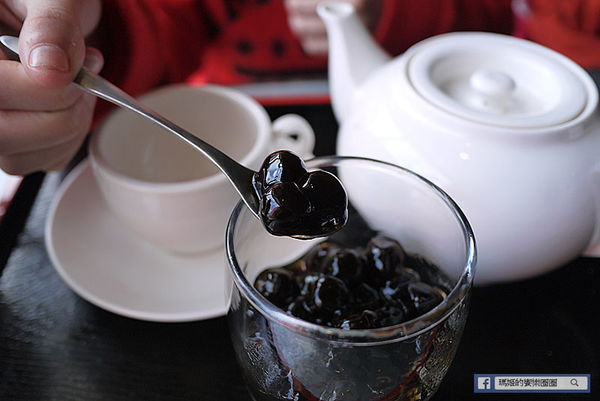 基隆廟口美食【大嘴巴茶坊】基隆火鍋。基隆美式料理。基隆飛鏢旗艦店。不限時提供WIFI聊天泡茶好去處