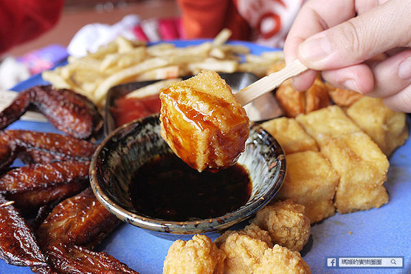 基隆廟口美食【大嘴巴茶坊】基隆火鍋。基隆美式料理。基隆飛鏢旗艦店。不限時提供WIFI聊天泡茶好去處