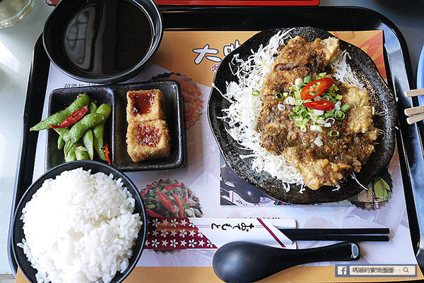 基隆廟口美食【大嘴巴茶坊】基隆火鍋。基隆美式料理。基隆飛鏢旗艦店。不限時提供WIFI聊天泡茶好去處
