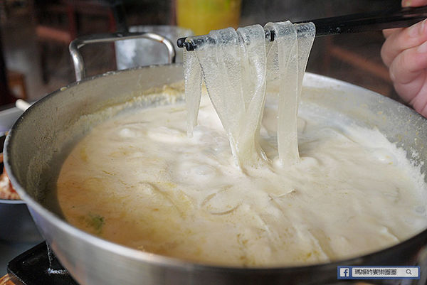 基隆廟口美食【大嘴巴茶坊】基隆火鍋。基隆美式料理。基隆飛鏢旗艦店。不限時提供WIFI聊天泡茶好去處