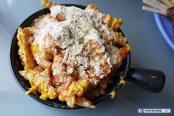 基隆廟口美食【大嘴巴茶坊】基隆火鍋。基隆美式料理。基隆飛鏢旗艦店。不限時提供WIFI聊天泡茶好去處