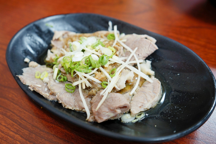 台南｜火城麵店 60年的美味傳承 外酥內軟Q的九母魚酥(狗母魚酥)