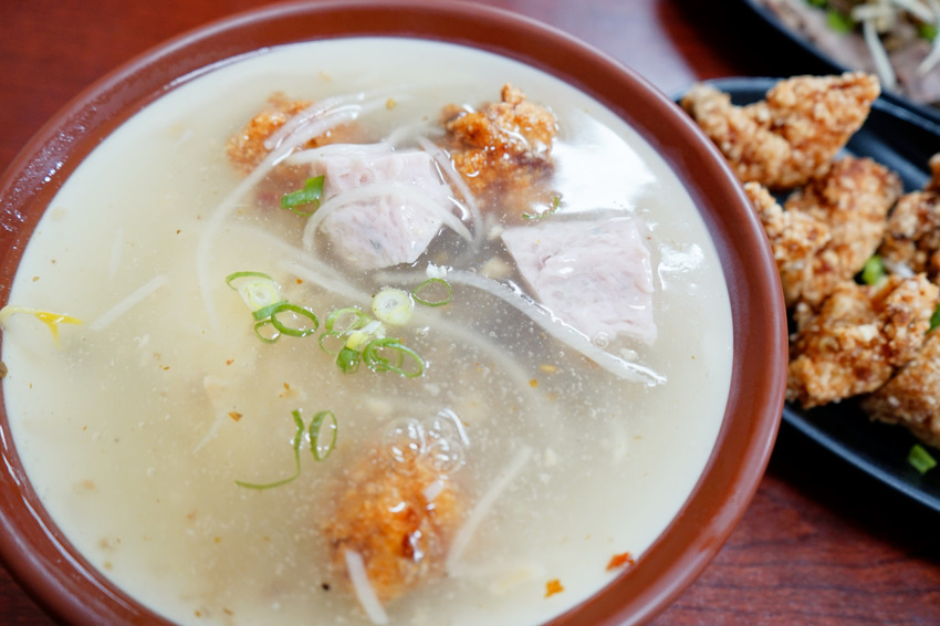 台南｜火城麵店 60年的美味傳承 外酥內軟Q的九母魚酥(狗母魚酥)