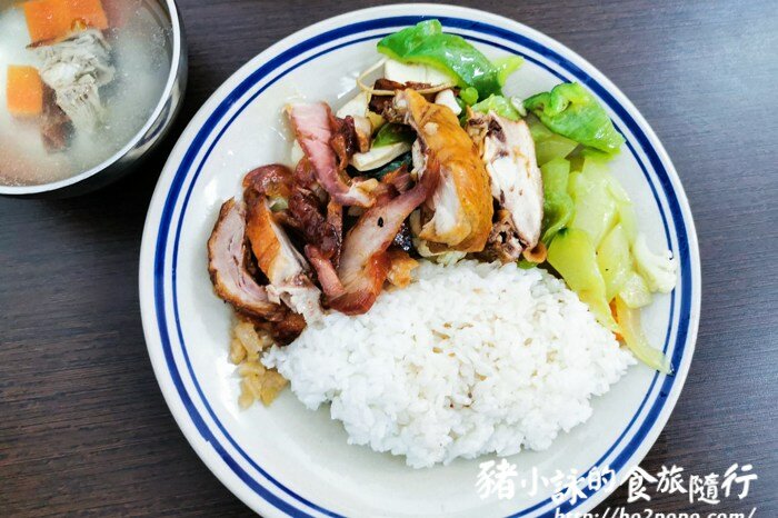 高雄。桃源》寶山二集團櫻花公園。紅粉櫻花滿開(2022.01.16約80%)