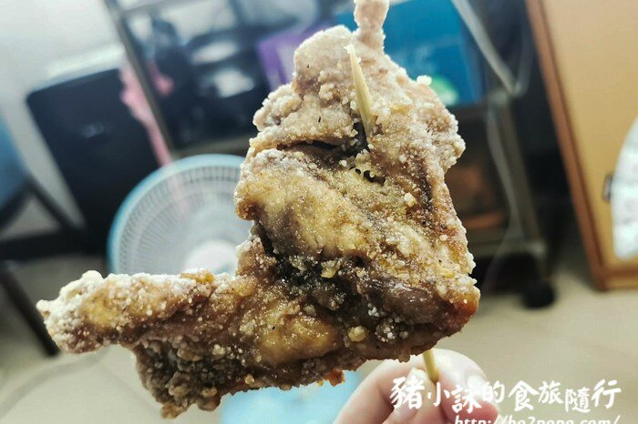 高雄。桃源》寶山二集團櫻花公園。紅粉櫻花滿開(2022.01.16約80%)