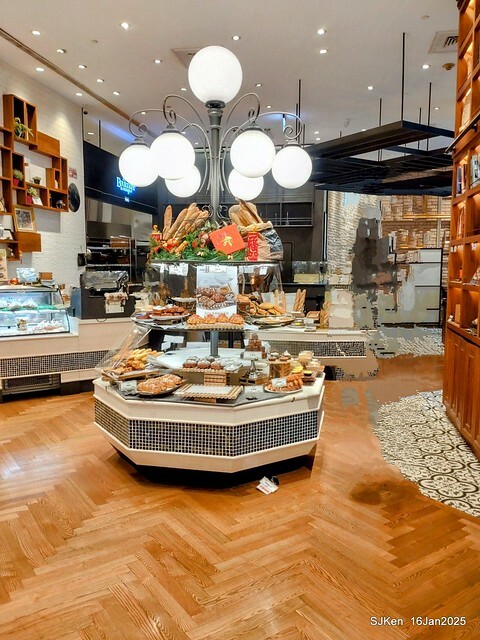 微風南山百貨法國麵包店(Le Boulanger de monge  at Breeze Nanshan department store), SJKen , Jan 17, 2023.