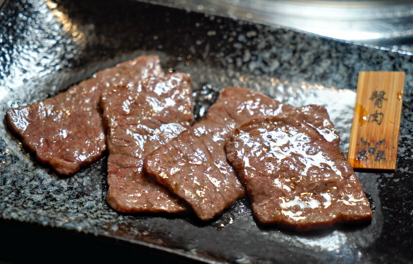 【台北東區燒肉】京東燒肉.一頭牛套餐,可吃到日本和牛等九種肉品!