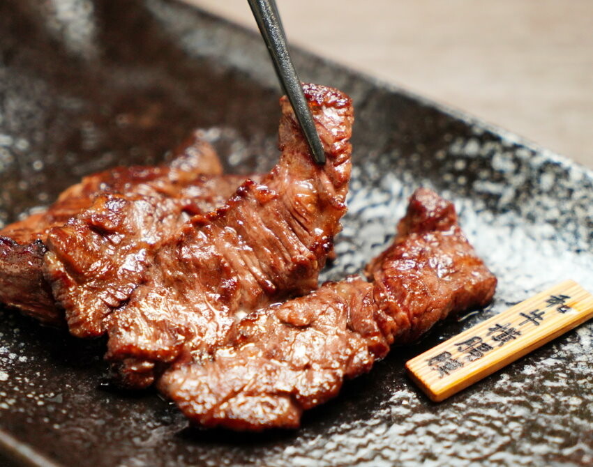 【台北東區燒肉】京東燒肉.一頭牛套餐,可吃到日本和牛等九種肉品!