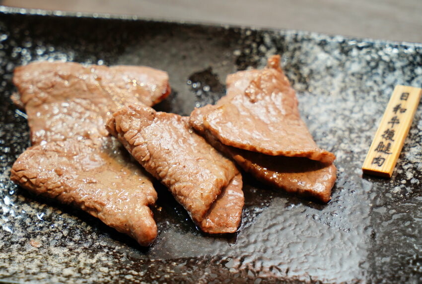 【台北東區燒肉】京東燒肉.一頭牛套餐,可吃到日本和牛等九種肉品!