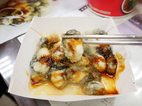 張記麻辣大腸蚵仔麵線：張記麻辣大腸蚵仔麵線-新竹平價小吃  傳承兩代麵線  份量充足  就是要讓大家用銅板價吃飽飽