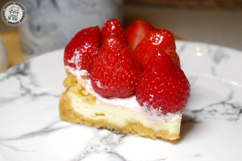 4貝拉公主草莓乳酪4.jpg