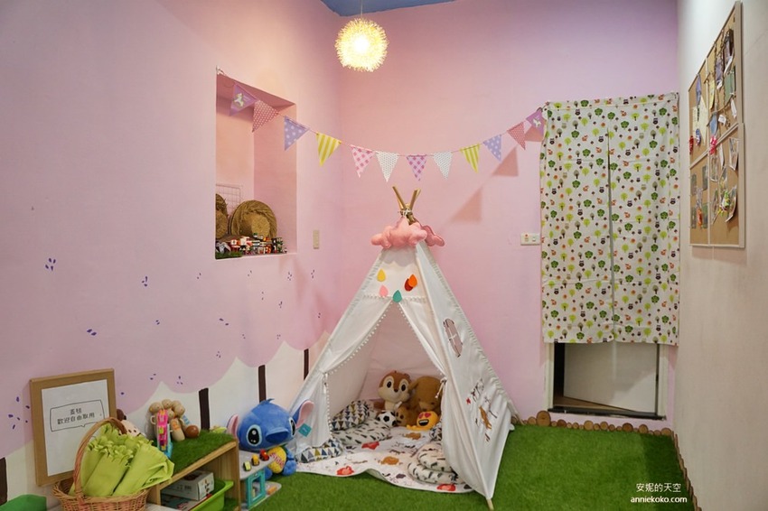 [新莊早午餐]食光草原 野餐風早午餐 鄰近新莊體育館 二樓就是野餐區 - 安妮的天空