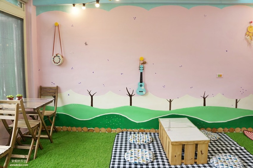 [新莊早午餐]食光草原 野餐風早午餐 鄰近新莊體育館 二樓就是野餐區 - 安妮的天空