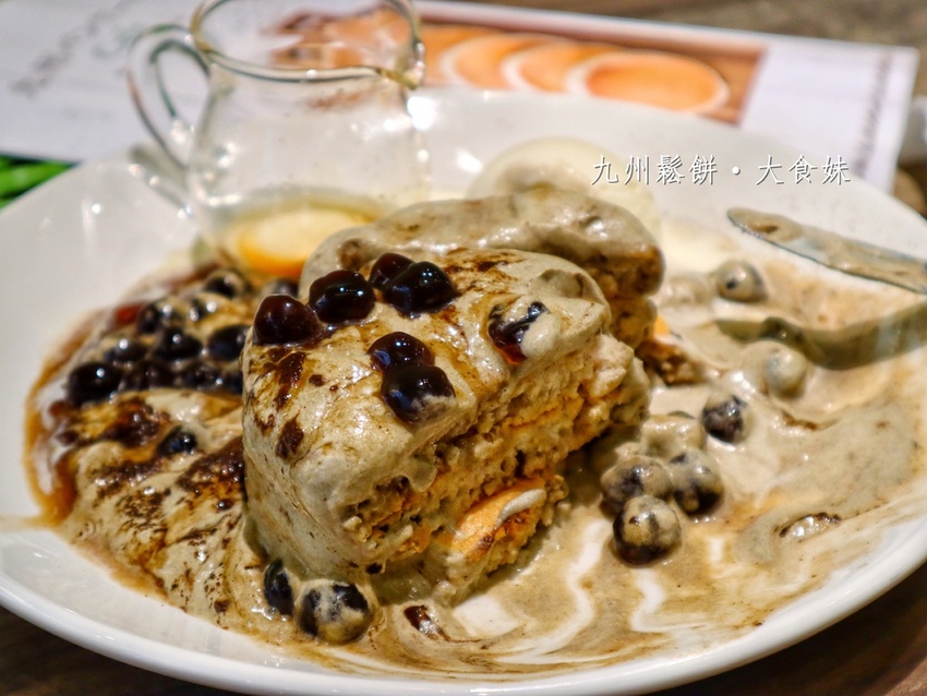 微風南山,九州鬆餅,台北美食,信義區美食,信義區,下午茶,甜點,台北101,鬆餅,聚會,聚會餐廳,台北餐廳,姐妹淘,微風,爆漿,提拉米蘇,珍珠,約會餐廳,約會,市政府