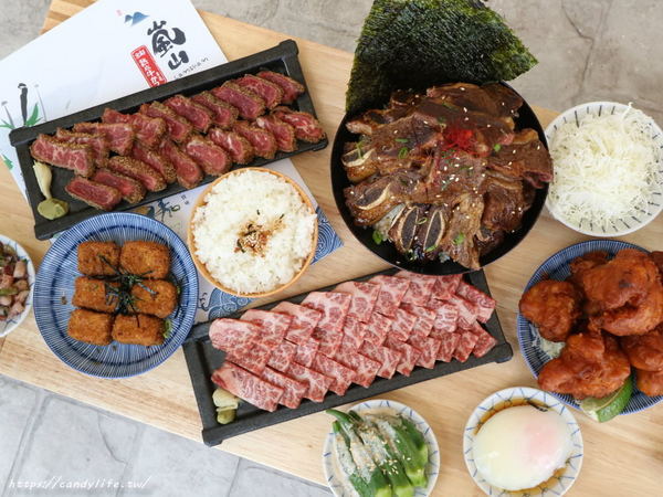 嵐山熟成牛かつ專売(台中西屯青海店)：台中美食│嵐山熟成牛かつ專売-台中西屯青海店〃人氣炸牛排進軍逢甲商圈，還有新品特上照燒帶骨牛小排霸氣登場！