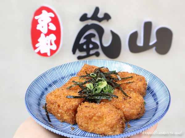 嵐山熟成牛かつ專売(台中西屯青海店)：台中美食│嵐山熟成牛かつ專売-台中西屯青海店〃人氣炸牛排進軍逢甲商圈，還有新品特上照燒帶骨牛小排霸氣登場！