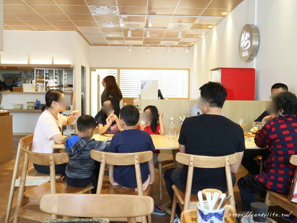 嵐山熟成牛かつ專売(台中西屯青海店)：台中美食│嵐山熟成牛かつ專売-台中西屯青海店〃人氣炸牛排進軍逢甲商圈，還有新品特上照燒帶骨牛小排霸氣登場！