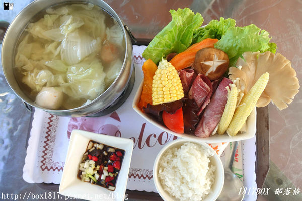 【雲林。古坑】夏卡爾咖啡。咖啡。火鍋。簡餐。華山小天梯附近咖啡館