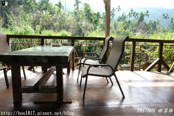 【雲林。古坑】夏卡爾咖啡。咖啡。火鍋。簡餐。華山小天梯附近咖啡館