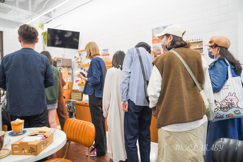 店門口超低調但手藝太強的手工麵包,招牌的韓國地瓜馬鈴薯包不預定還搶不到