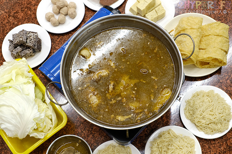 冬令進補,冬令進補 台中,台中捷運 G8a站美食,台中捷運 櫻花文心站美食,台中捷運美食,台中涮涮鍋,台中火鍋,台中美食,台中聚餐餐廳,台中薑母鴨,台中西屯,台中西屯火鍋,台中西屯美食,台中西屯餐廳,泉記薑母鴨,薑母鴨 @強生與小吠的Hyper人蔘~