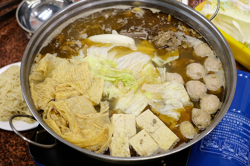 冬令進補,冬令進補 台中,台中捷運 G8a站美食,台中捷運 櫻花文心站美食,台中捷運美食,台中涮涮鍋,台中火鍋,台中美食,台中聚餐餐廳,台中薑母鴨,台中西屯,台中西屯火鍋,台中西屯美食,台中西屯餐廳,泉記薑母鴨,薑母鴨 @強生與小吠的Hyper人蔘~