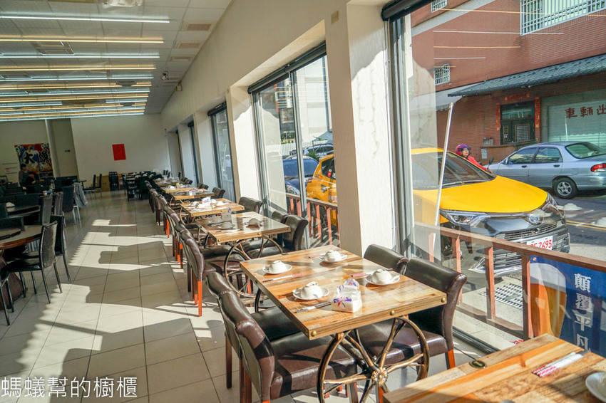 台中東港海世界活海鮮 | 海產餐廳也能吃的到古早味宴客菜，魷魚螺肉蒜、菜尾湯，台中海鮮餐廳推薦。 - 螞蟻幫的櫥櫃