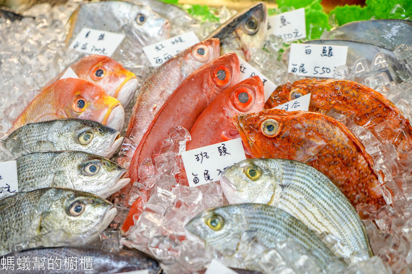 台中東港海世界活海鮮 | 海產餐廳也能吃的到古早味宴客菜，魷魚螺肉蒜、菜尾湯，台中海鮮餐廳推薦。 - 螞蟻幫的櫥櫃