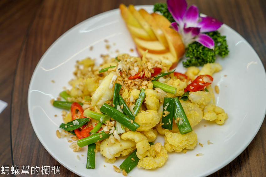 台中東港海世界活海鮮 | 海產餐廳也能吃的到古早味宴客菜，魷魚螺肉蒜、菜尾湯，台中海鮮餐廳推薦。 - 螞蟻幫的櫥櫃