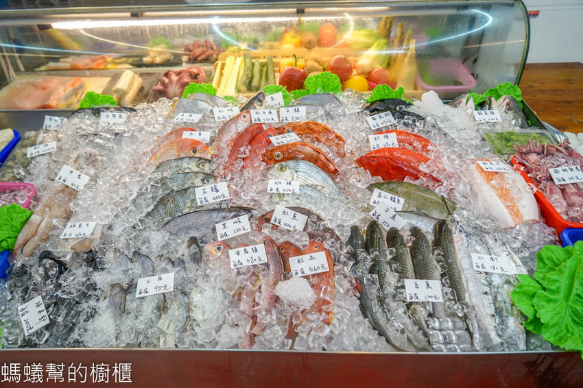 台中東港海世界活海鮮 | 海產餐廳也能吃的到古早味宴客菜，魷魚螺肉蒜、菜尾湯，台中海鮮餐廳推薦。 - 螞蟻幫的櫥櫃