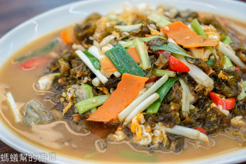台中東港海世界活海鮮 | 海產餐廳也能吃的到古早味宴客菜，魷魚螺肉蒜、菜尾湯，台中海鮮餐廳推薦。 - 螞蟻幫的櫥櫃