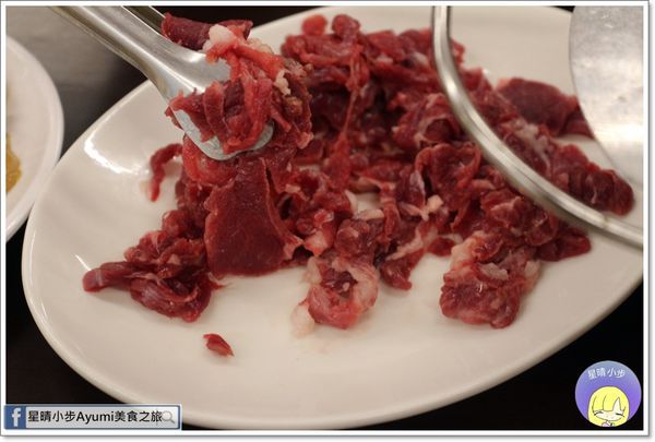 友雞羊甕仔雞羊肉爐：[食記]►台南仁德聚餐推薦◄友雞羊甕仔雞羊肉爐/豆乳雞/麻油蛋鮮蚵/炒羊雜/綜合原味羊肉爐/甕仔雞