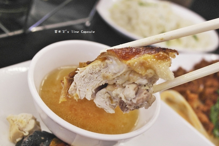 [台南仁德羊肉爐]友雞羊甕仔雞羊肉爐-清香無羶腥味的藥膳羊肉爐，現涮溫體羊肉好嫩甜+每天現烤甕仔雞，台南仁德聚餐推薦~