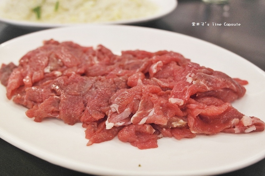 [台南仁德羊肉爐]友雞羊甕仔雞羊肉爐-清香無羶腥味的藥膳羊肉爐，現涮溫體羊肉好嫩甜+每天現烤甕仔雞，台南仁德聚餐推薦~