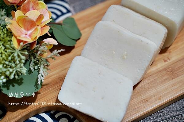 【年節伴手禮推薦】曾家莊食品廠 蘿蔔糕 九兔迎春組 #雲林西螺 #焦糖年糕 #紅豆年糕 #港式蘿蔔糕 #芋粿巧 (5).JPG 【年節伴手禮推薦】曾家莊食品廠 蘿蔔糕 九兔迎春組 #雲林西螺 #焦糖年糕 #紅豆年糕 #港式蘿蔔糕 #芋粿巧 (5).JPG