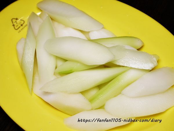 【三重美食】三重港景觀餐廳 #三重港 #戶外景觀餐廳 #live演唱 #羊肉爐 #活蝦  #炭烤牛排 #蔬果市集  (39).JPG