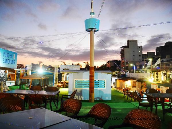 【三重美食】三重港景觀餐廳 #三重港 #戶外景觀餐廳 #live演唱 #羊肉爐 #活蝦  #炭烤牛排 #蔬果市集  (11).JPG