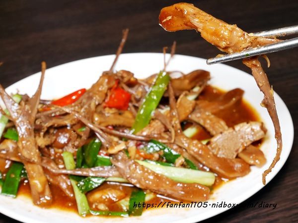 【三重美食】三重港景觀餐廳 #三重港 #戶外景觀餐廳 #live演唱 #羊肉爐 #活蝦  #炭烤牛排 #蔬果市集  (29).JPG