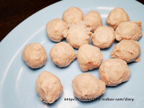 【三重美食】三重港景觀餐廳 #三重港 #戶外景觀餐廳 #live演唱 #羊肉爐 #活蝦  #炭烤牛排 #蔬果市集  (28).JPG